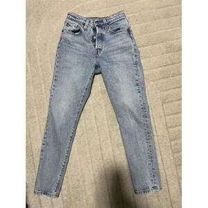 Levi's Premium 501 Skinny Women's Size 24x28 Light Wash Short